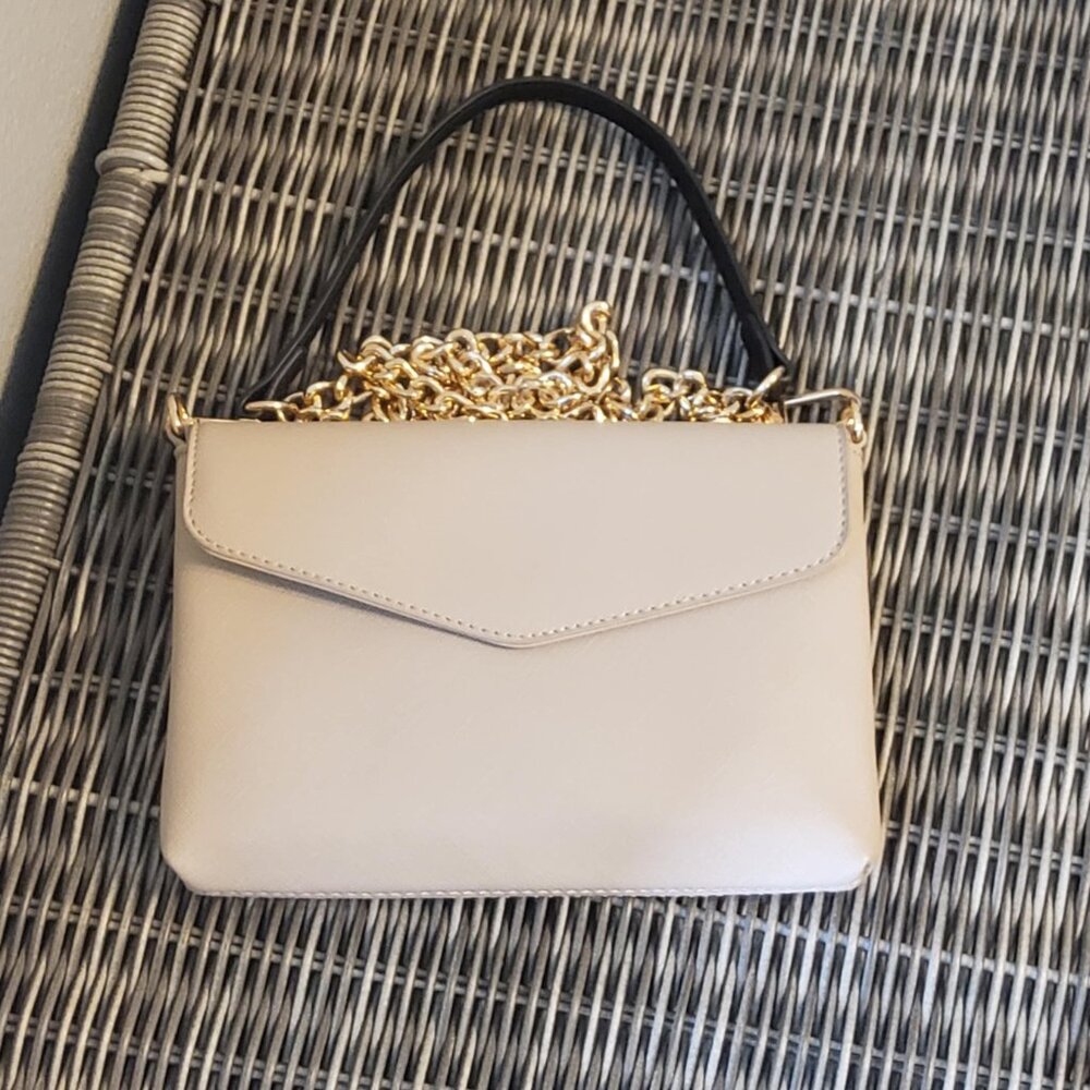 ANNE KLEIN Flap Crossbody Clutch Purse Cream Black Quiet Luxury Classy
